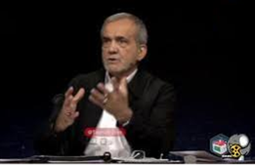 تورم ۵۰ درصد می‌شود و نرخ ارز رکورد می‌شکند؛ پزشکیان می‌گوید از گرسنگی نمی‌میریم!